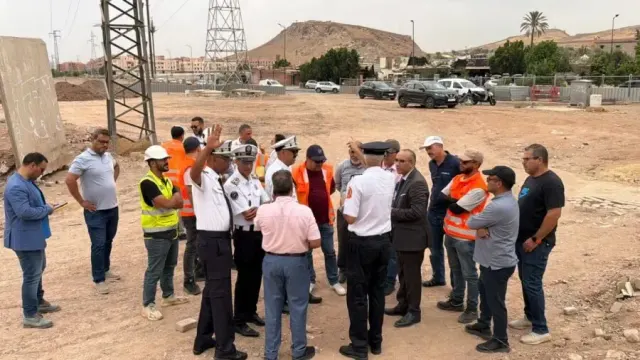 بالصور.. لجنة مختلطة تحل بقنطرة الحي العسكري بمراكش تمهيداً لتوسعتها